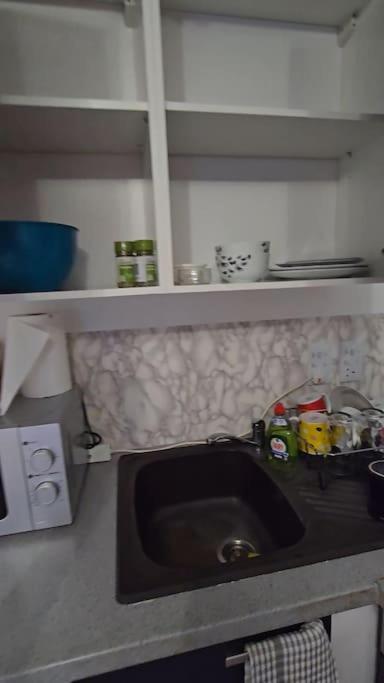 Cozy Flat 1 Bedroom Hucclecote Eksteriør bilde