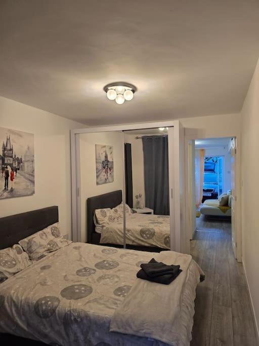 Cozy Flat 1 Bedroom Hucclecote Eksteriør bilde